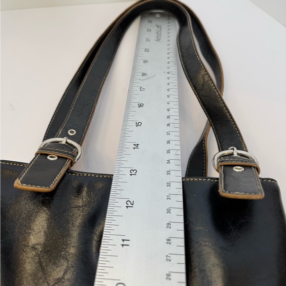 Cutest faux leather black purse. - Picture 9 of 13